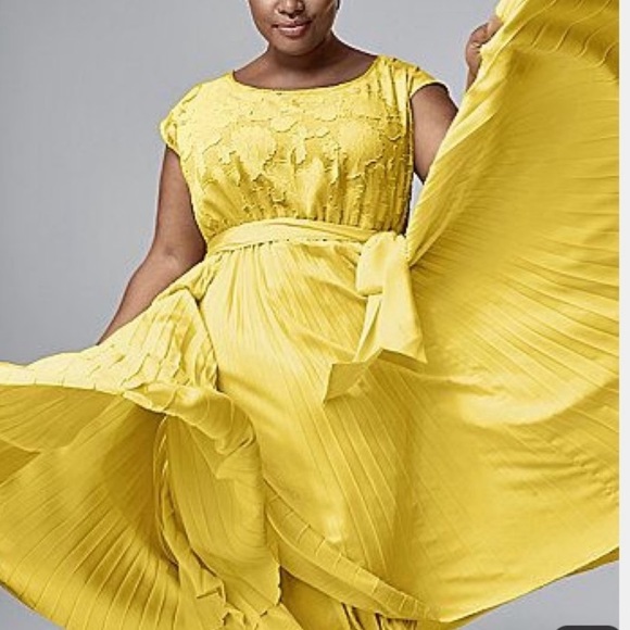 Lane Bryant Dresses & Skirts - Lane Bryant yellow pleated dress 22/24